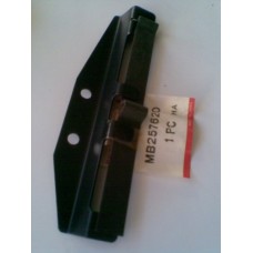 MB257620 CHECK ASSY DR.RH